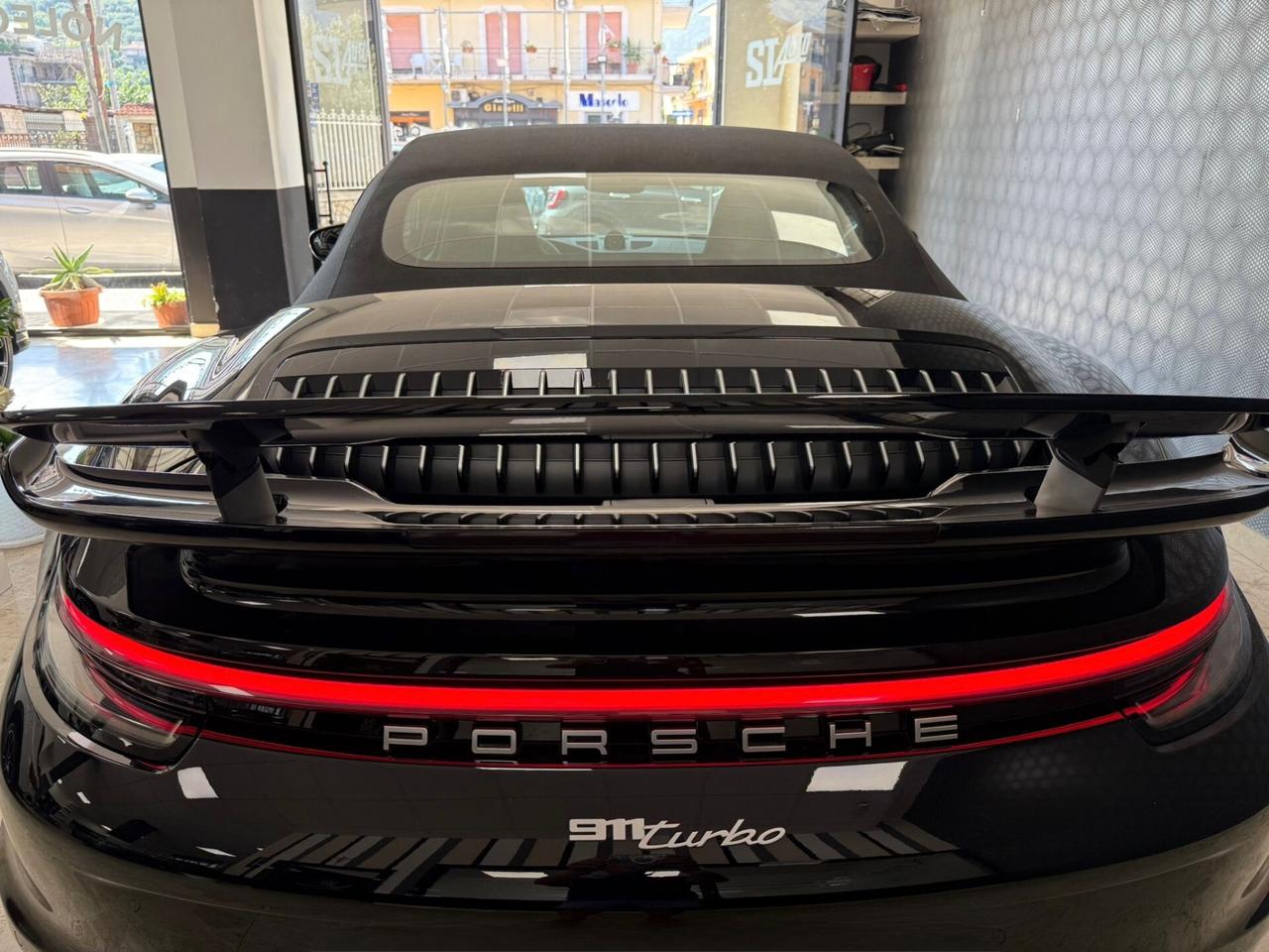 Porsche 911 Turbo Cabriolet 581cv - PACK LUX