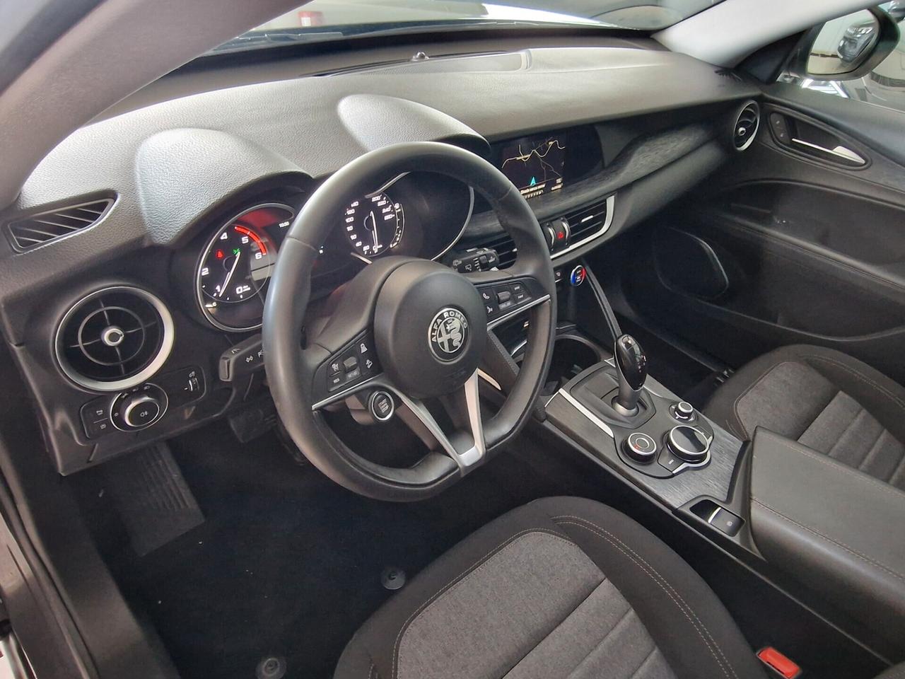 Alfa Romeo Stelvio 2019