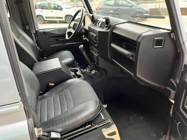 LAND ROVER Defender 90 2.4 TD4 Station Wagon SE N1 Autocarro