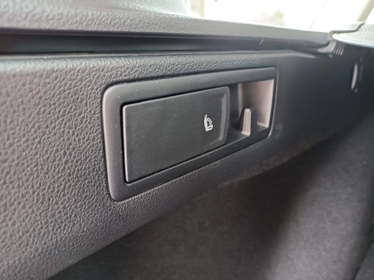 Volkswagen Passat Variant 2.0 TDI DSG Executive BlueMotion Tech.