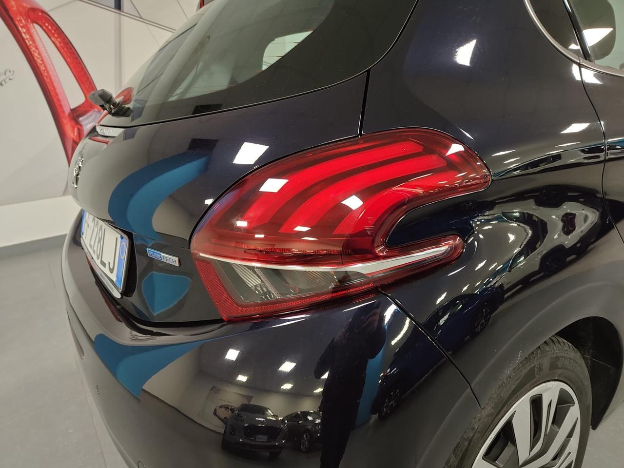 PEUGEOT 208 5p 1.2 puretech Allure 82cv