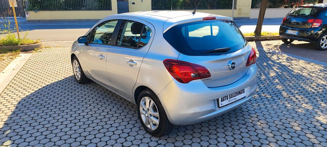 Opel Corsa 1.2 5 porte b-Color