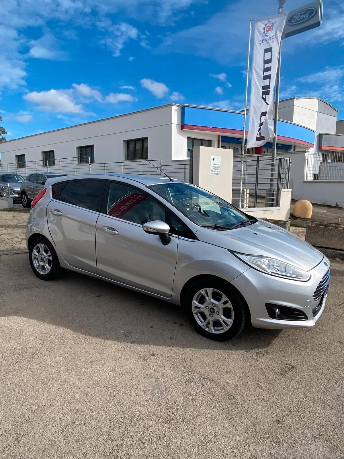 Ford Fiesta 1.5 TDCi 75CV 5 porte Titanium - NEO PATENTATI