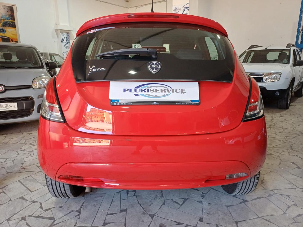 Lancia Ypsilon GPL DI SERIE Fiammante - 2018