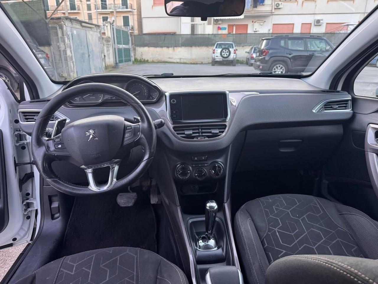 Peugeot 2008 BlueHDi 100 Allure