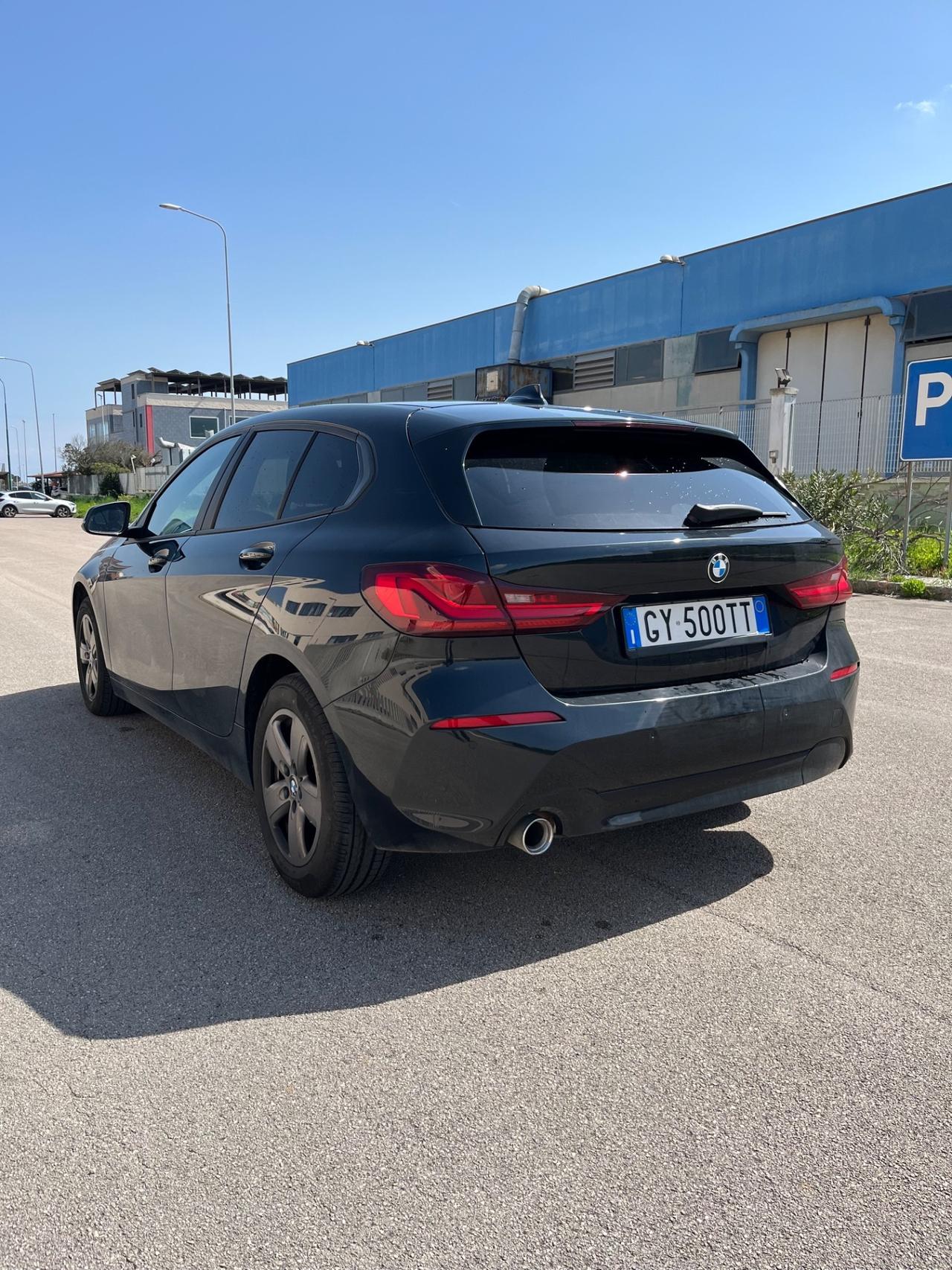 Bmw 116 SERIE 1 116d 1.5 BUSINESS ADVANTAGE adatta neopatentati