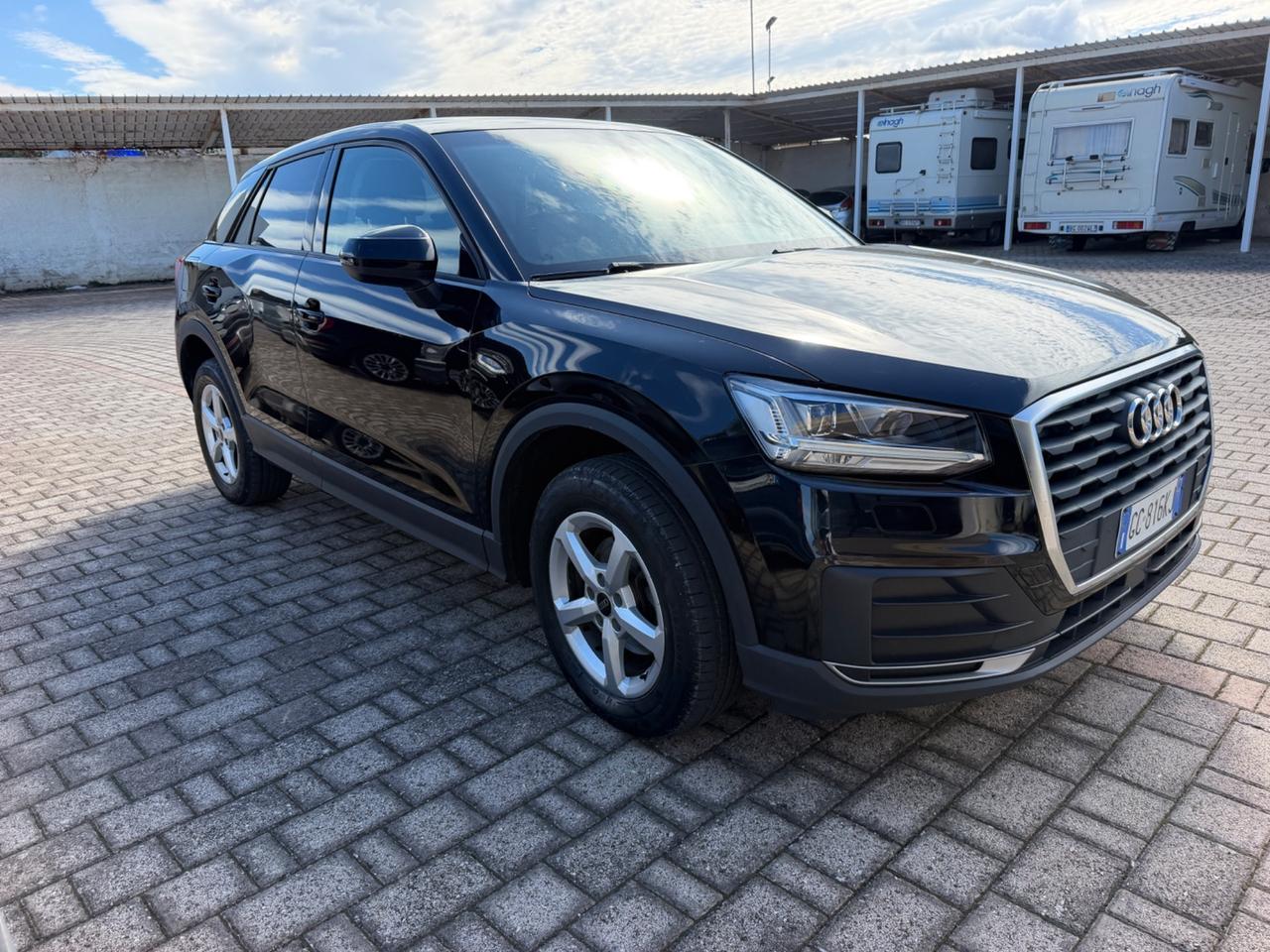 Audi Q2 30 TDI S tronic Identity Black