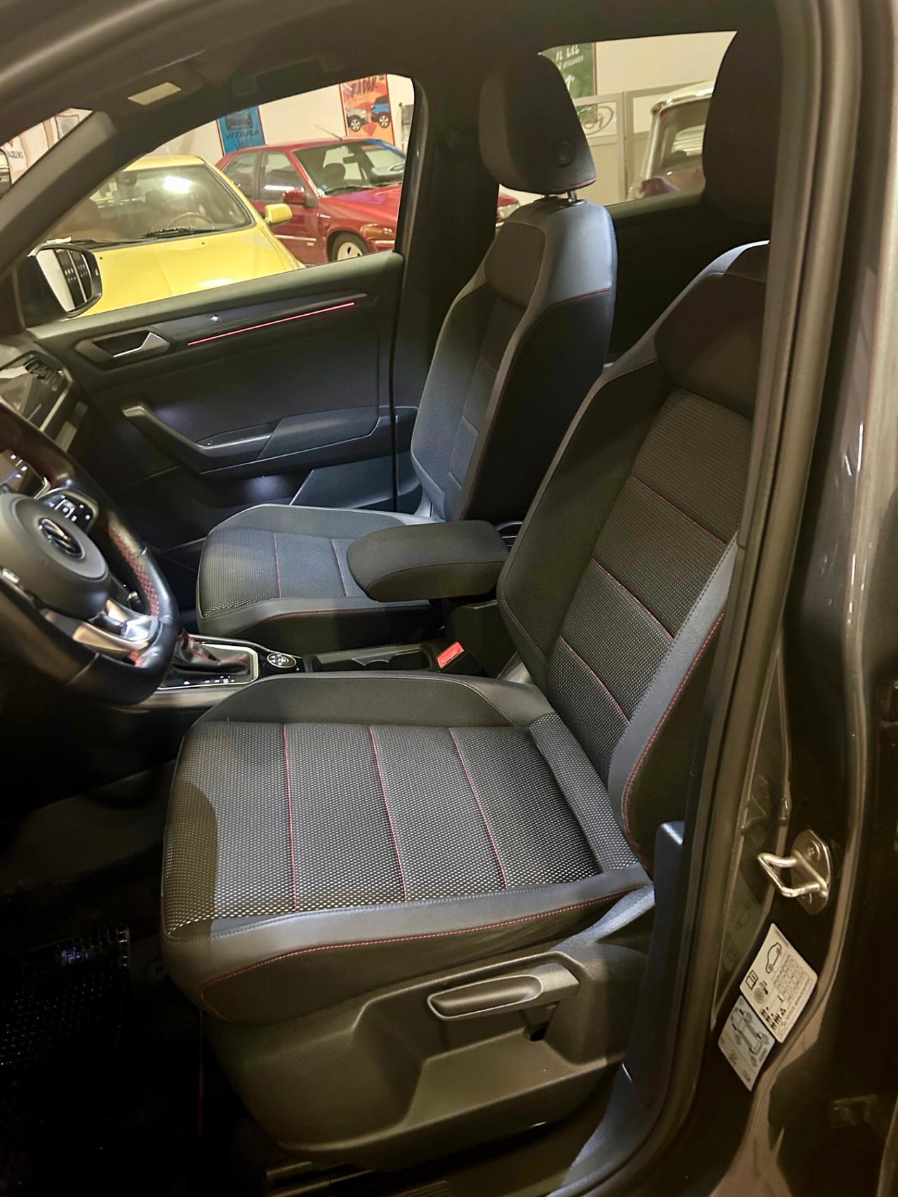 Volkswagen T-Roc 2.0 TDI SCR 150 CV DSG 4MOTION R-LINE