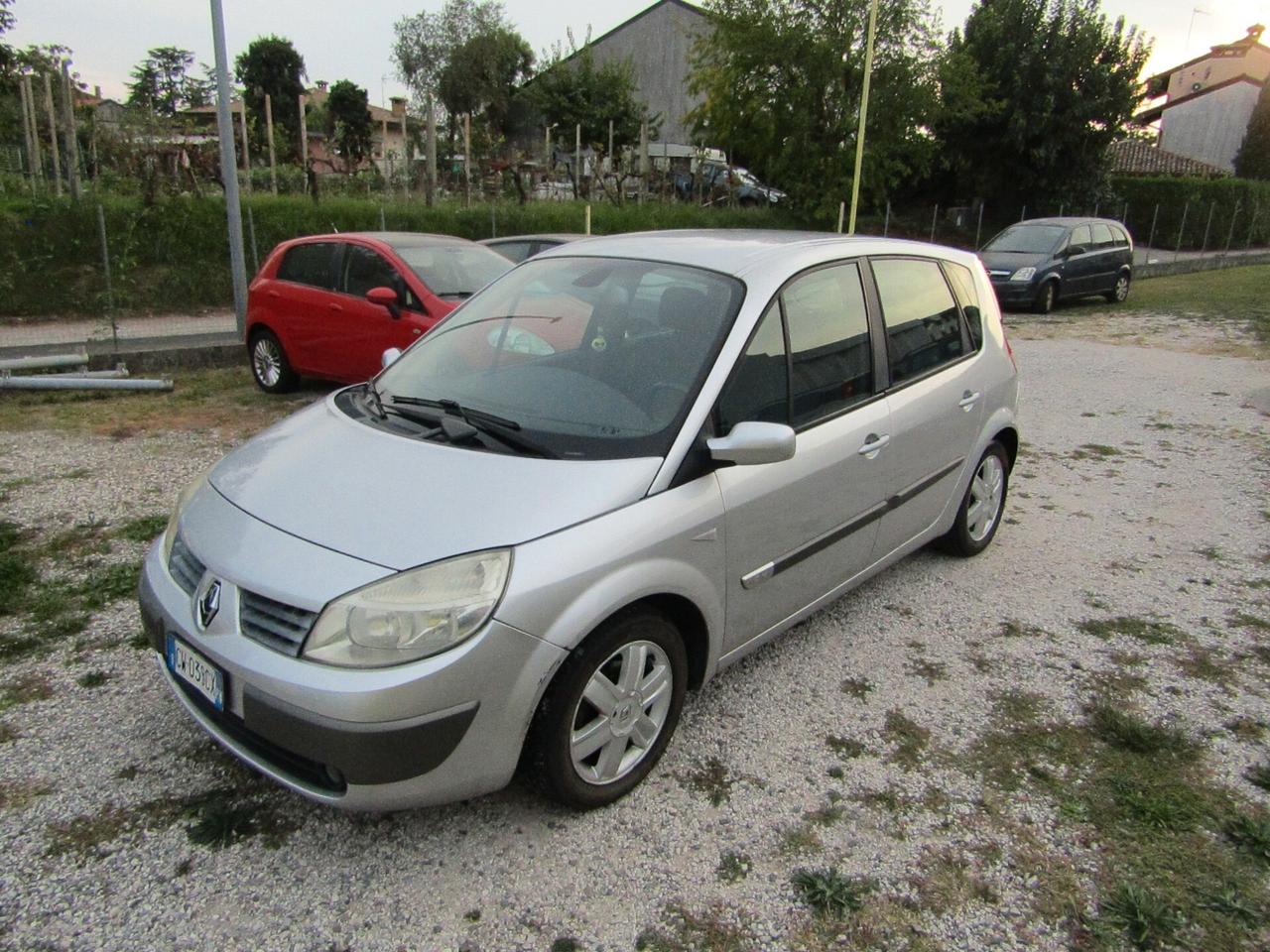 Renault Scenic Scénic 1.6 BZ appena preparata