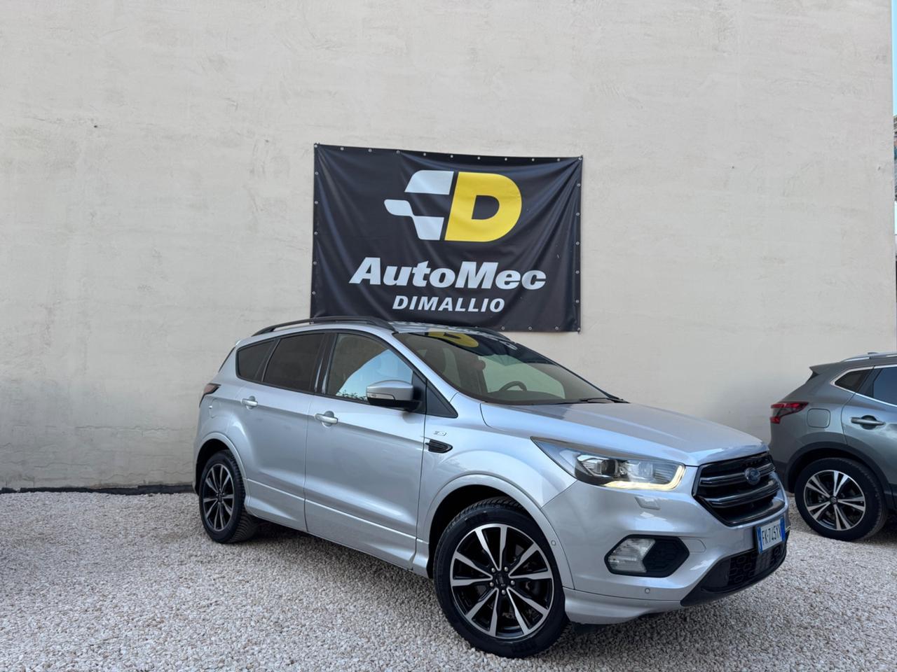 Ford Kuga 1.5 TDCI 120 CV S&S 2WD Powershift ST-Line