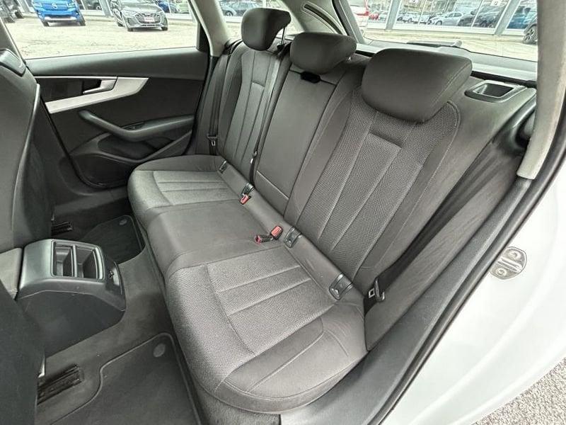 Audi A4 Avant 2.0 TDI 150cv S-Tronic Business TETTO APRIBILE