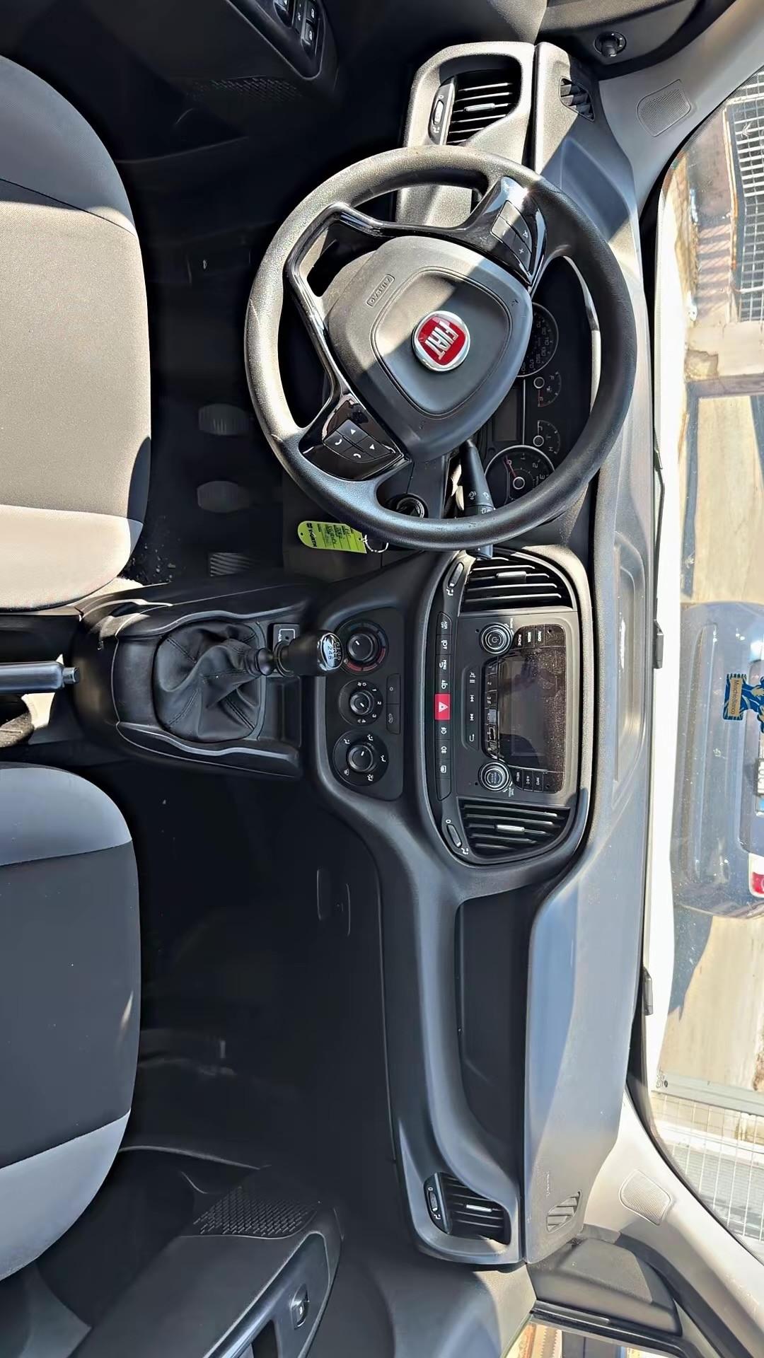 Fiat Doblo Maxi 1.6 5Posti
