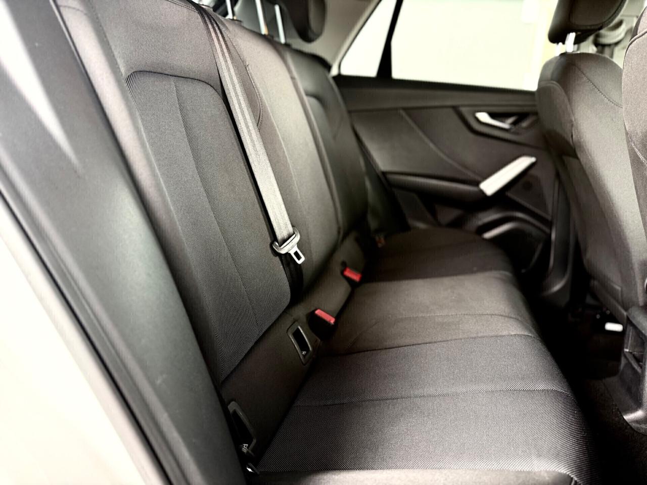 AUDIQ2 1.6 TDI S tronic *NAVI