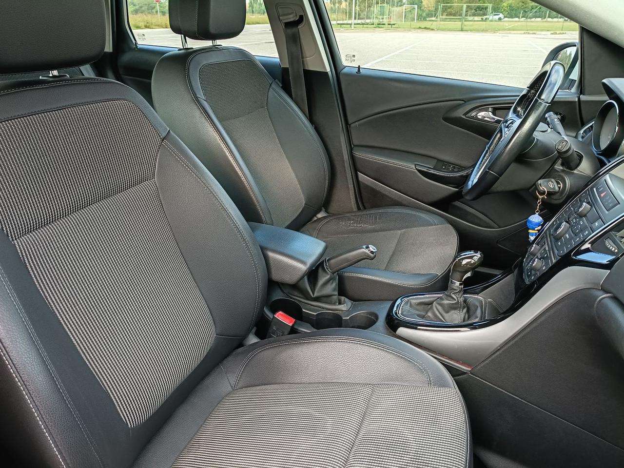 Opel Astra Cosmo 1.6 CDTI #50878