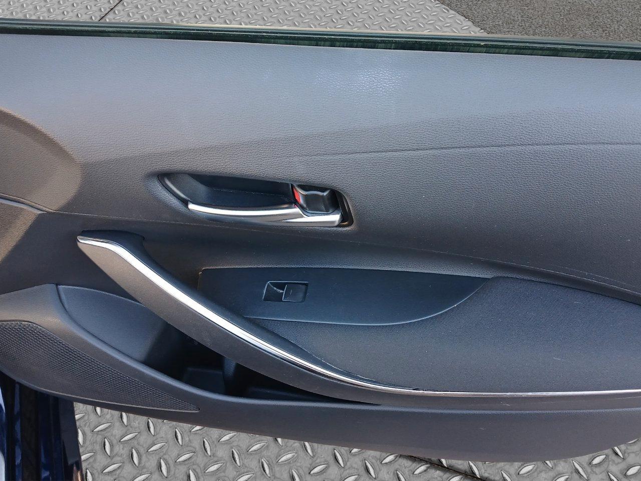 Toyota Corolla 1.8h Business cvt