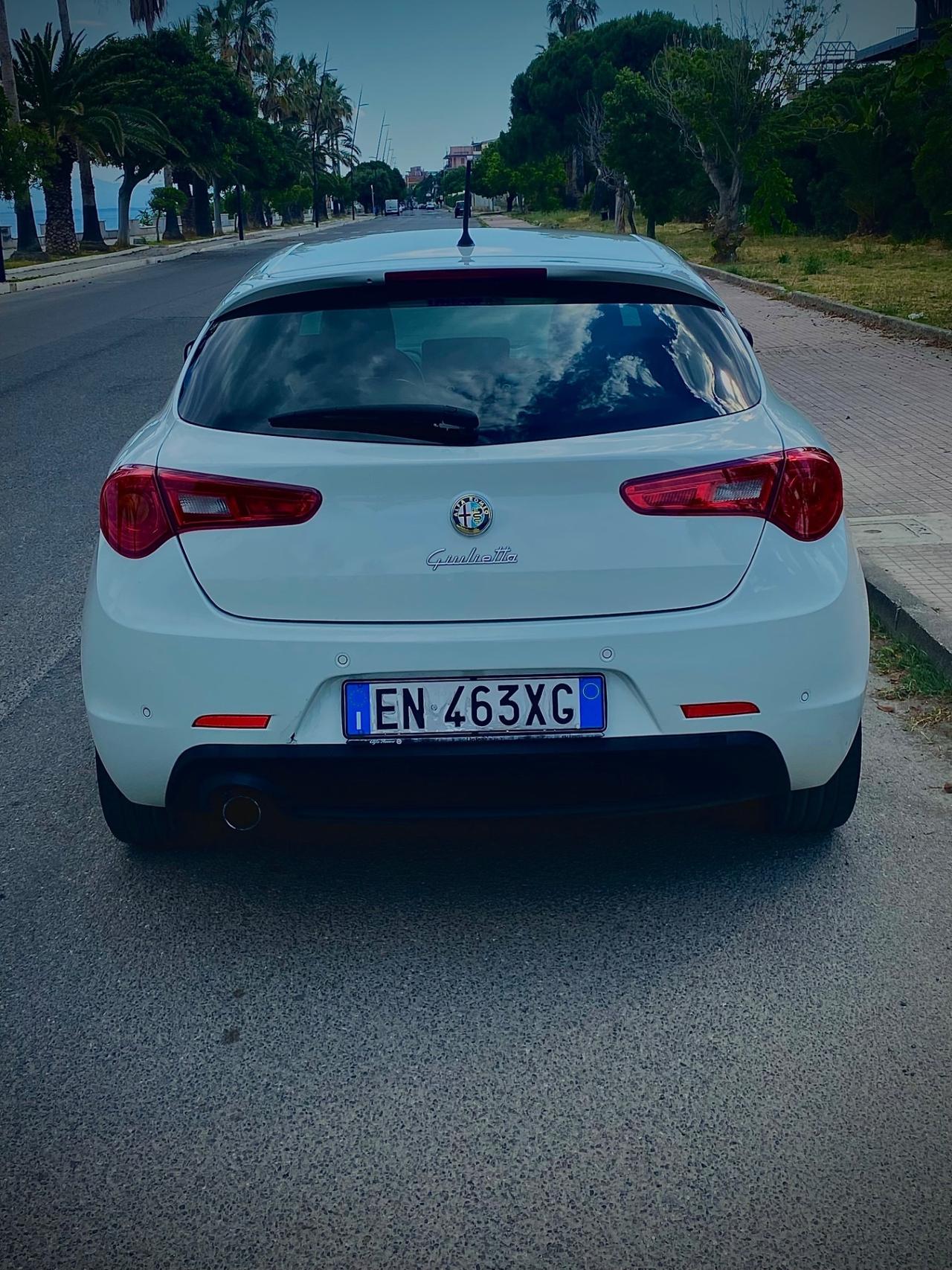 Alfa Romeo Giulietta 1.6 JTDm-2 105 CV Distinctive