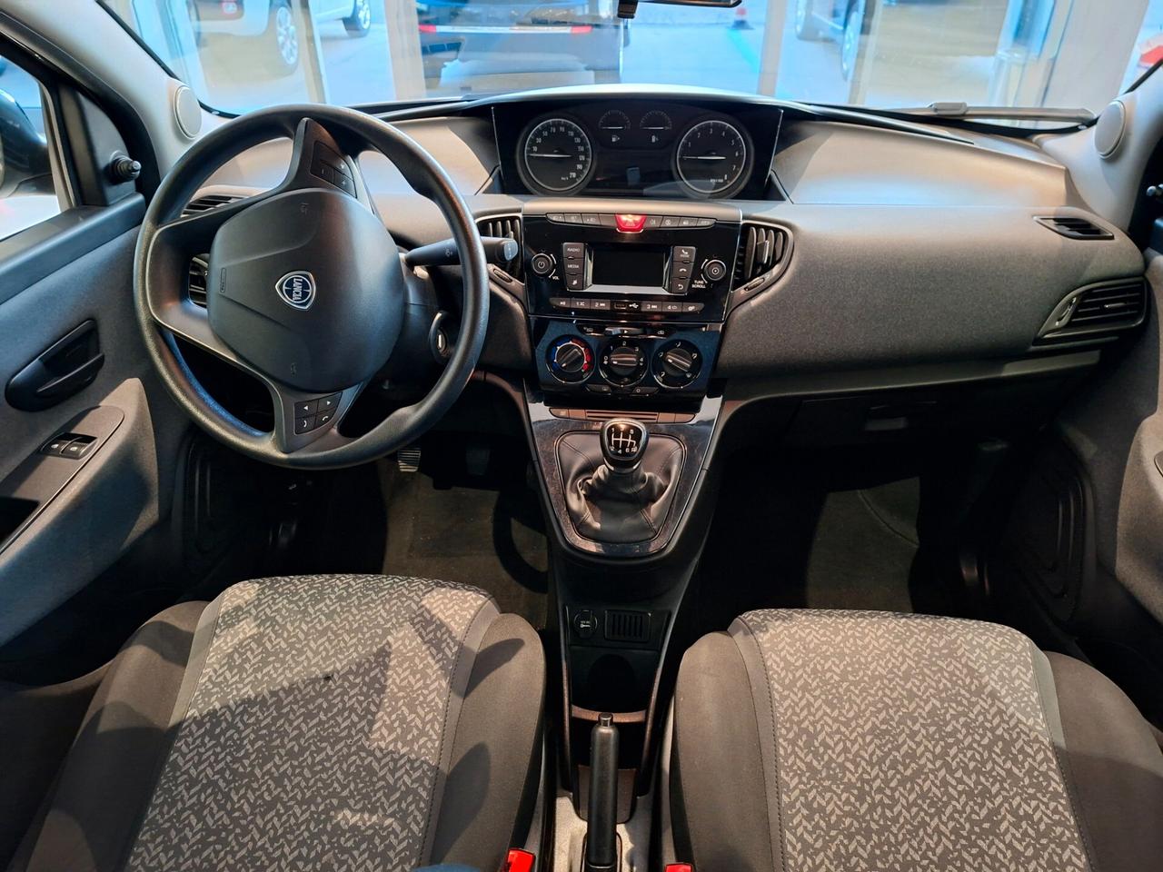 Lancia Ypsilon 1.0 Hybrid Neopatentati 2021