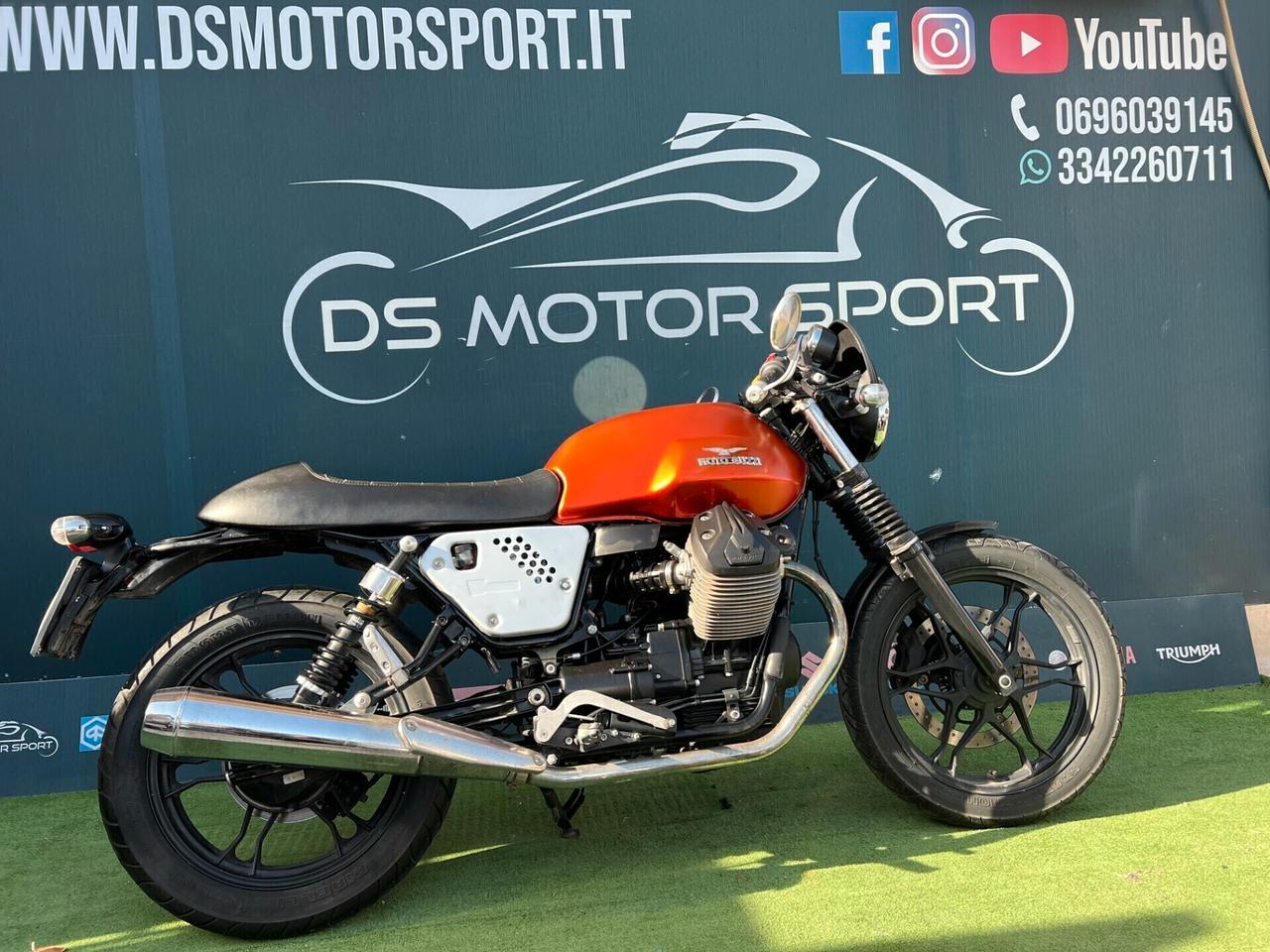 Moto Guzzi V7 RACER ABS