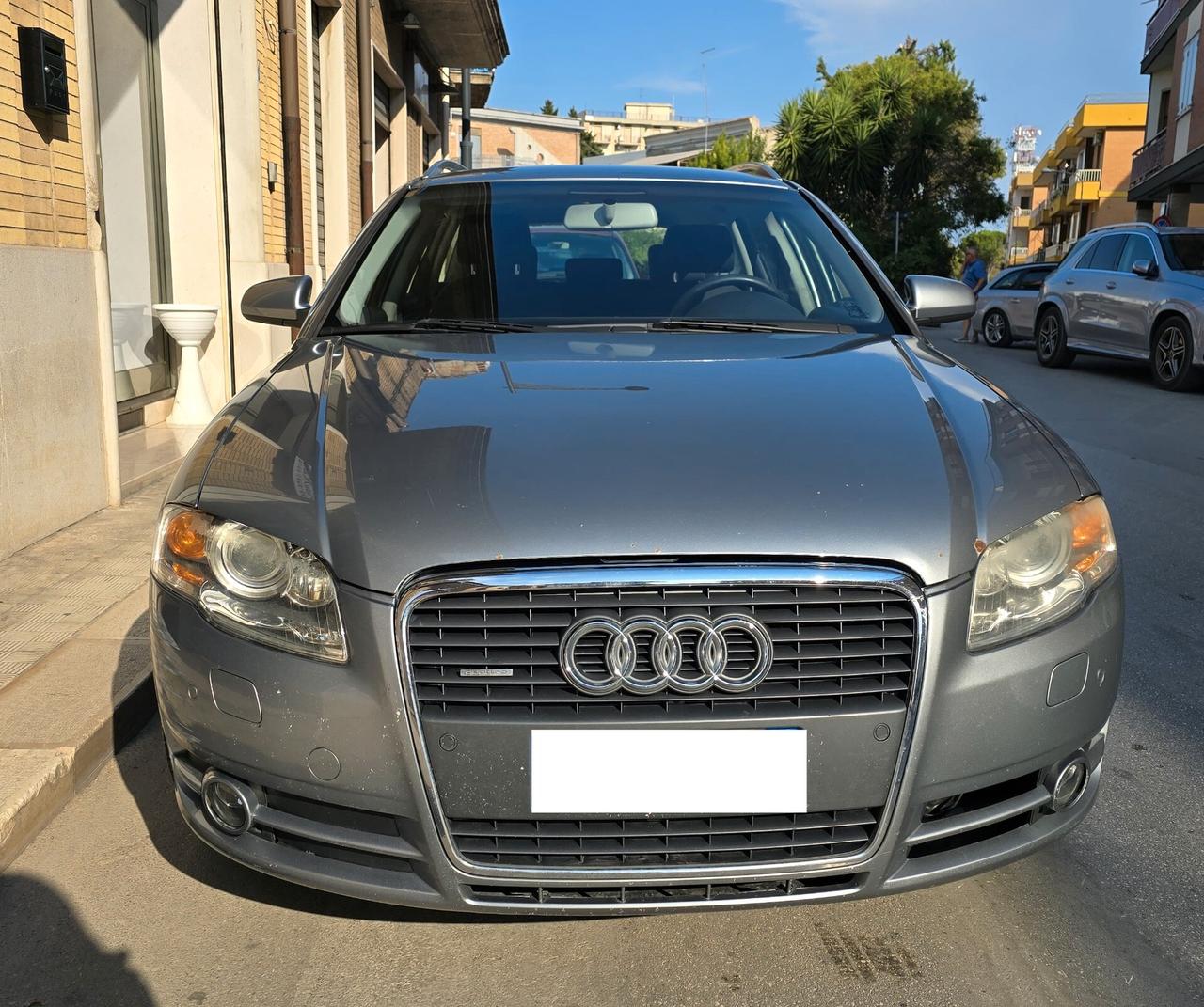 Audi A4 2.0 TDI 140 cv Avant quattro