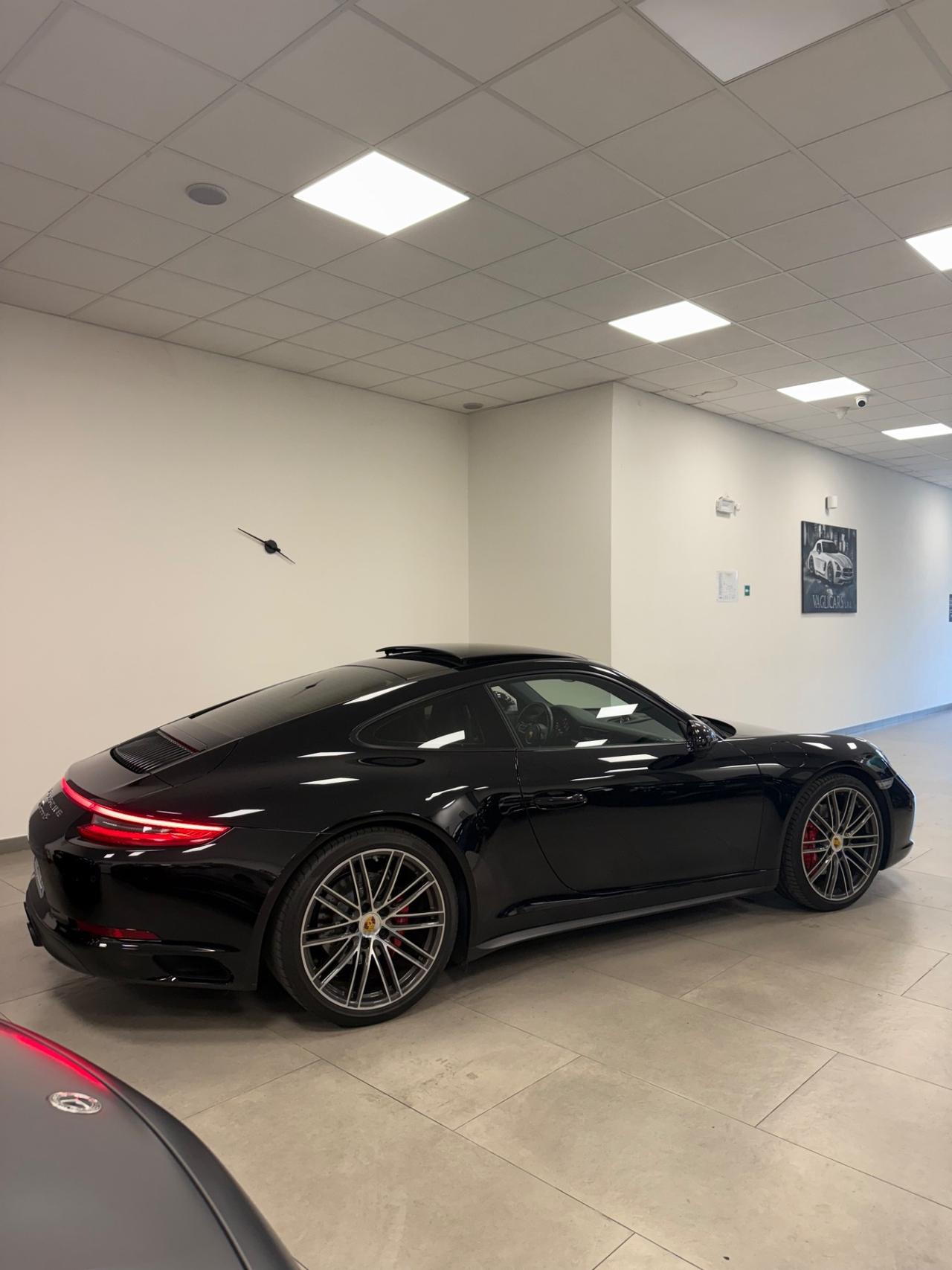 Porsche 911 3.0 Carrera 4S Coupé