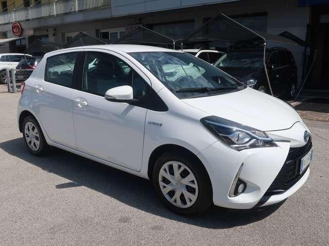 Toyota Yaris Yaris III 2017 5p 1.5h Business