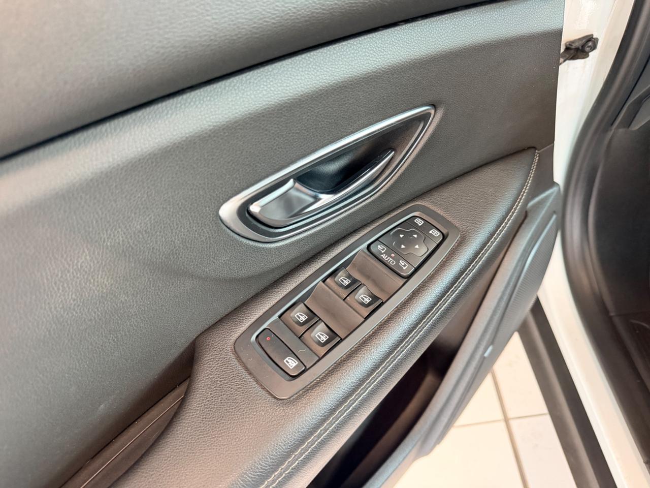 Renault Scénic dCi 8V 110 CV Energy Sport Edition2