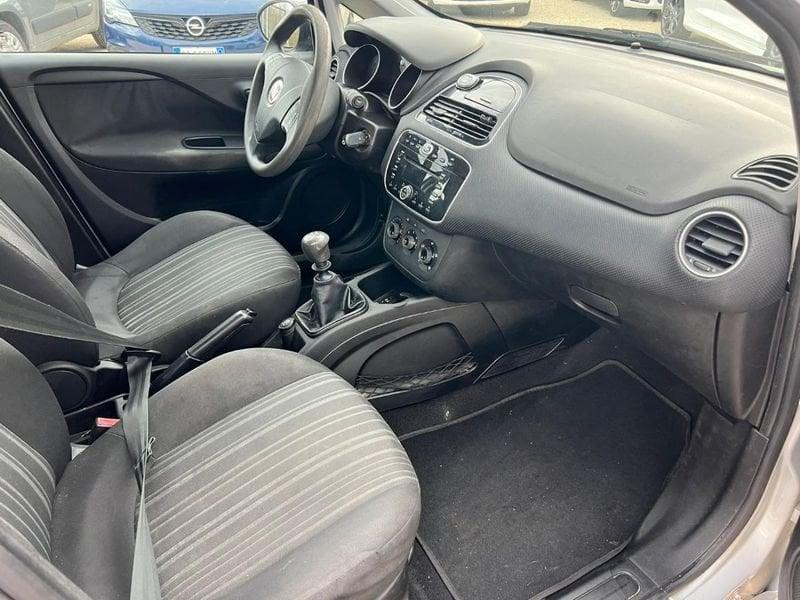 FIAT Punto 1.2 Easy 69cv LEGGI