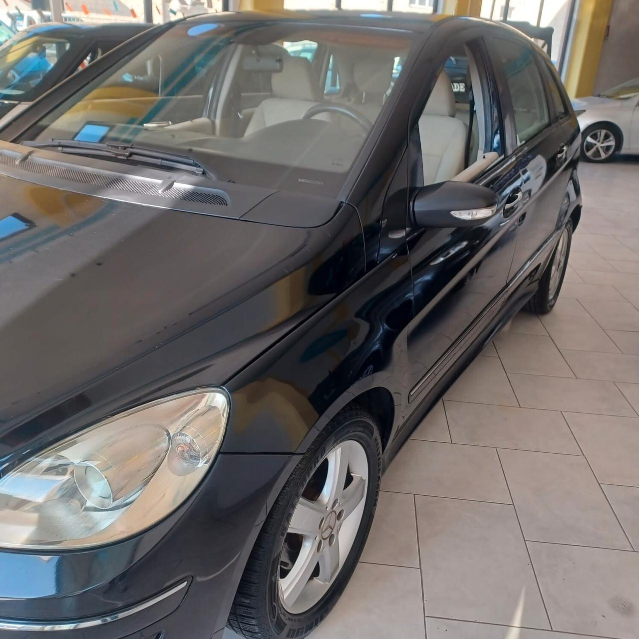 136.428 km CLASSE B 180 PERFETTA 1 2MESI GARANZIA