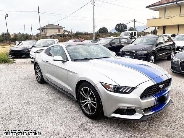 Ford mustang navi camera perfetta