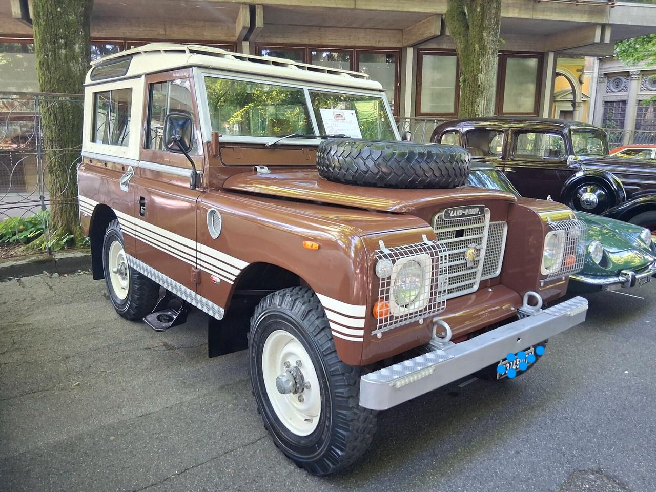 Land Rover 88 SERIE LIMITATA