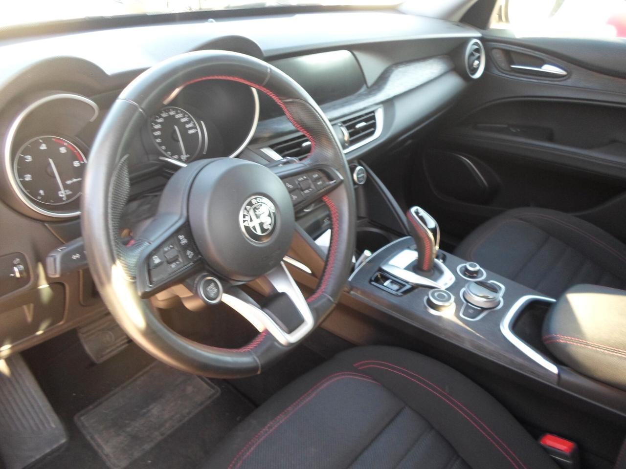 Alfa Romeo Stelvio 2.2 Turbodiesel 190 CV AT8 Q4 Business