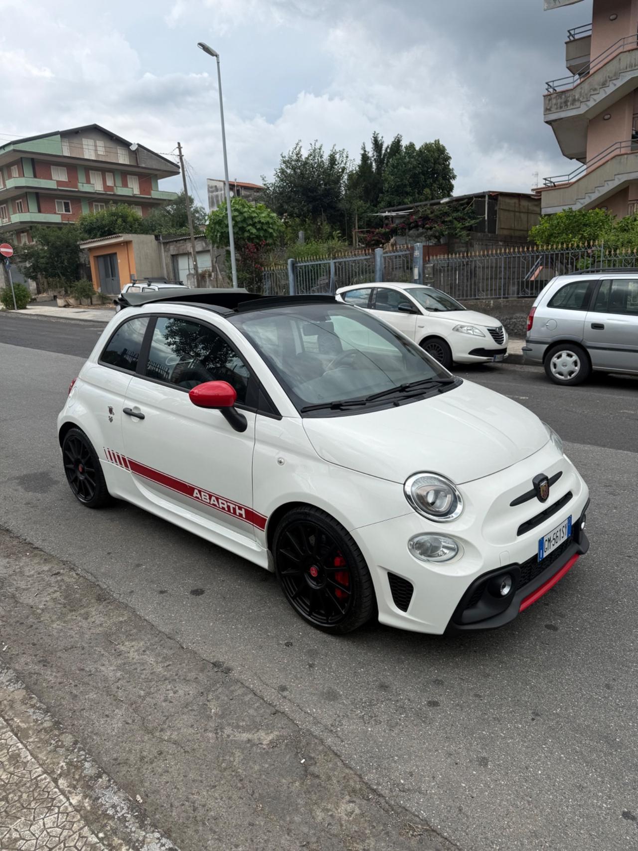 Abarth 595 C 1.4 Turbo T-Jet 180 CV Competizione