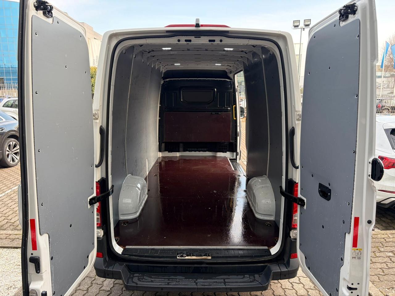 Volkswagen Crafter 35 2.0 TDI 140cv PM-TA L3H3