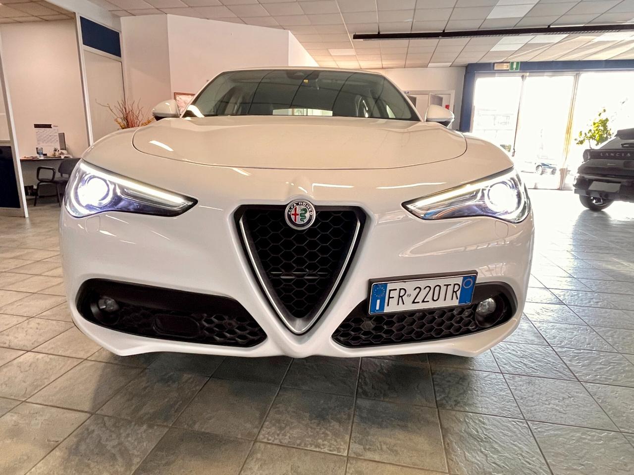Alfa Romeo Stelvio 2.2 Turbodiesel 210 CV AT8 Q4 Super