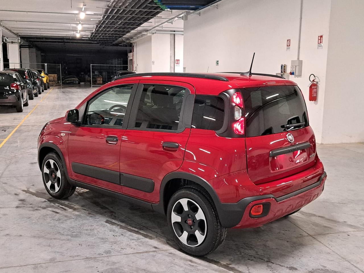 Fiat Panda 1000 FireFly Hybrid 70CV Cross 5 Porte Km. 0