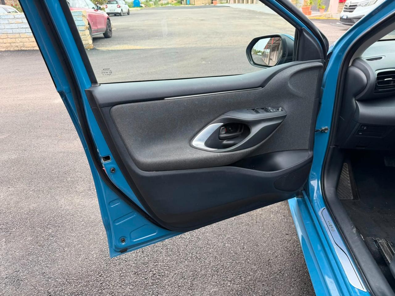 Toyota Yaris 1.5 Hybrid 5 porte Trend