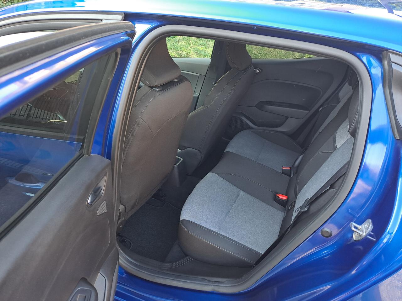 Mitsubishi Colt 1.0L turbo 90 CV Invite