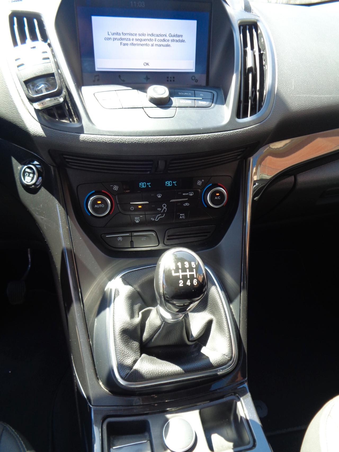 Ford Kuga 1.5 TDCI 120 CV S&S 2WD ST-Line