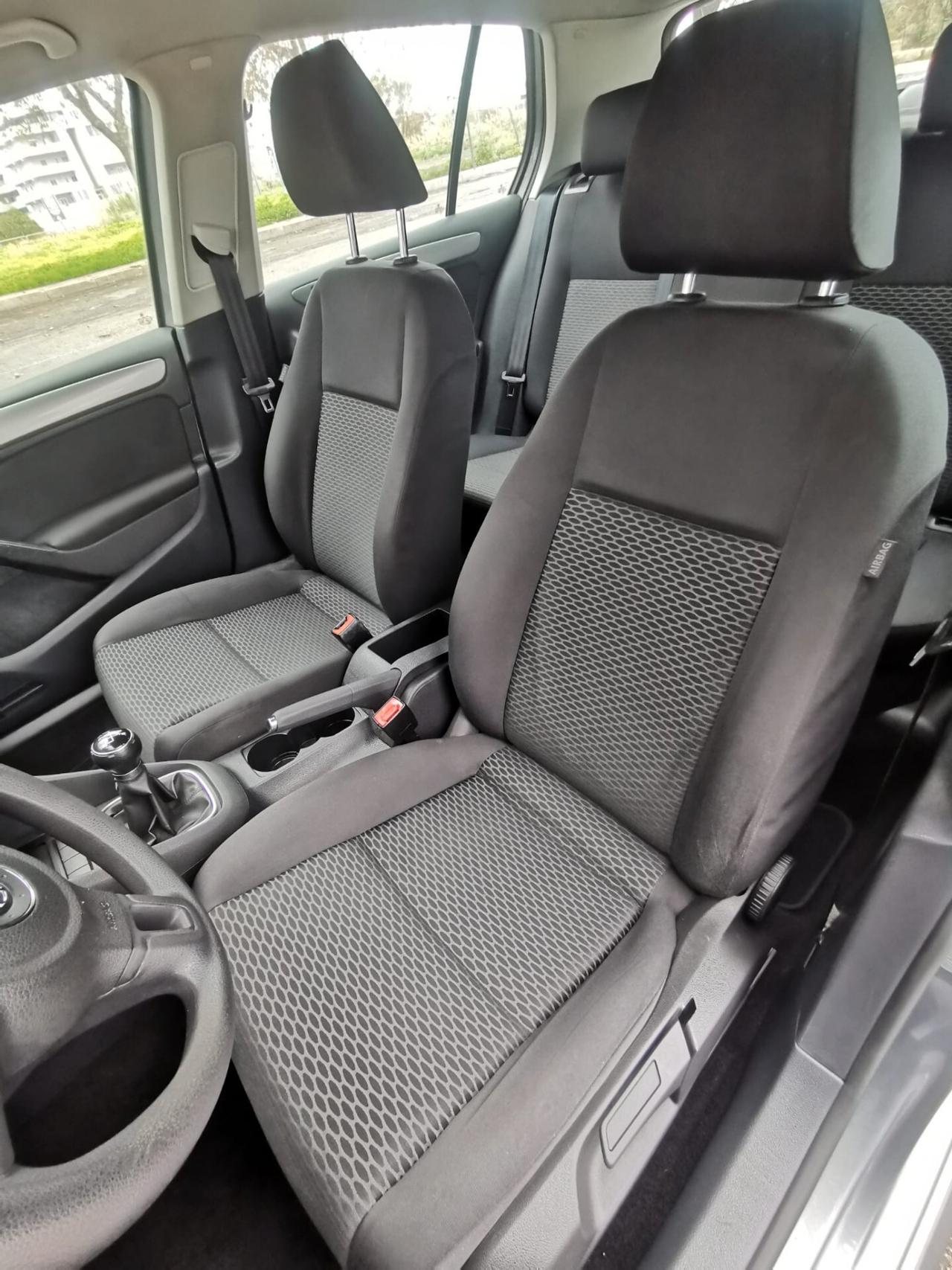 Volkswagen Golf 1.6 TDI 5p. Comfortline - 2011