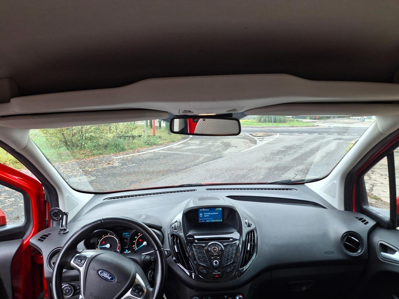 Ford Tourneo Courier 1.0 EcoBoost 100 CV Plus
