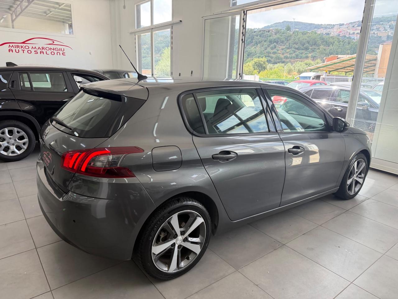 Peugeot 308 BlueHDi 130 S&S Allure FINANZIABILE