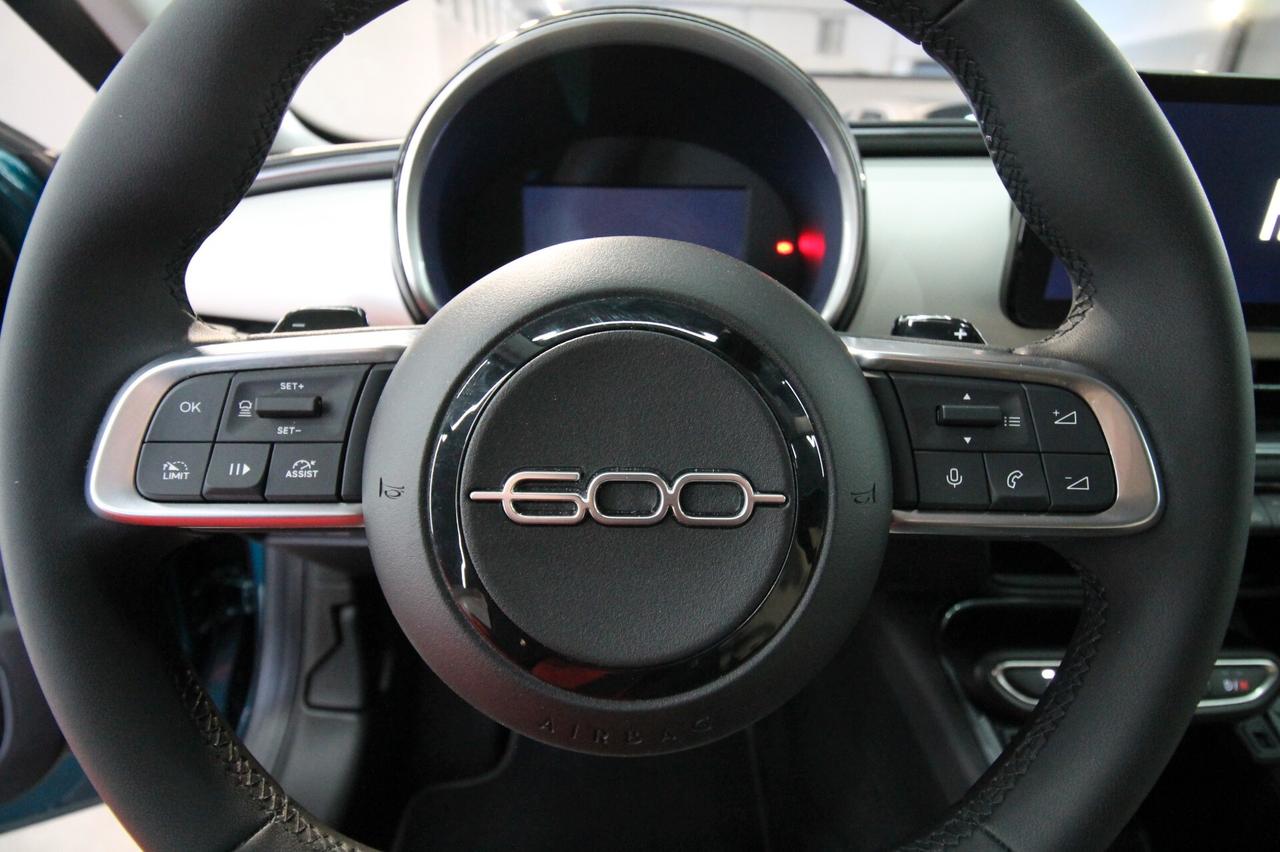 FIAT 600 1.2 HYBRID LA PRIMA 110 CV