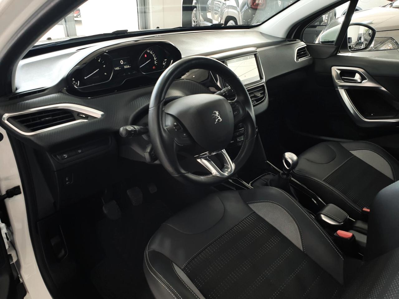 Peugeot 2008 BlueHDi 120 S&S Allure