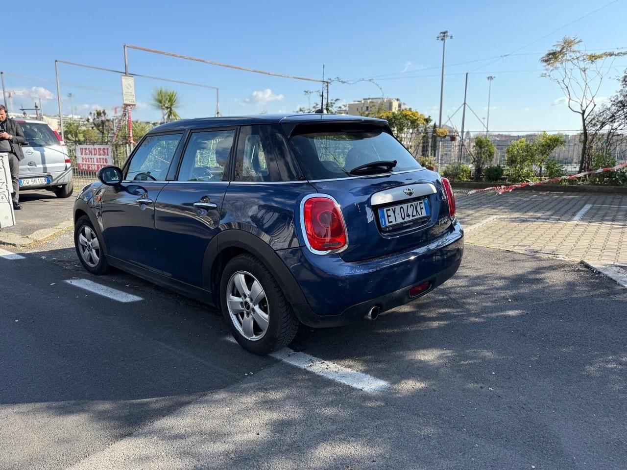 Mini 1.5 Cooper D Business XL Cambio Automatico
