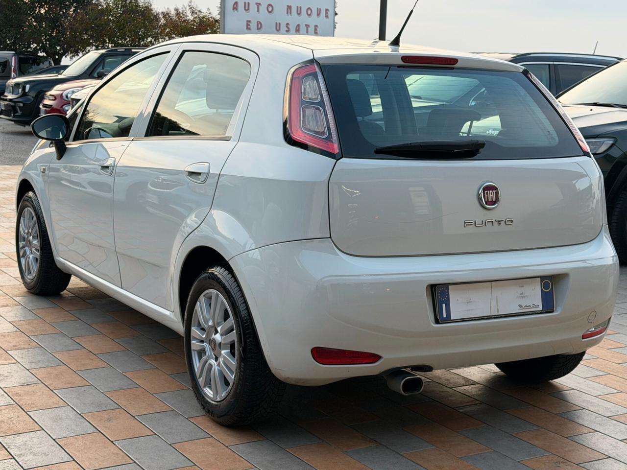 Fiat Punto New 1.3 M.JET 75 cv. 5p LOUNGE (MOTORE DA RIVEDERE)