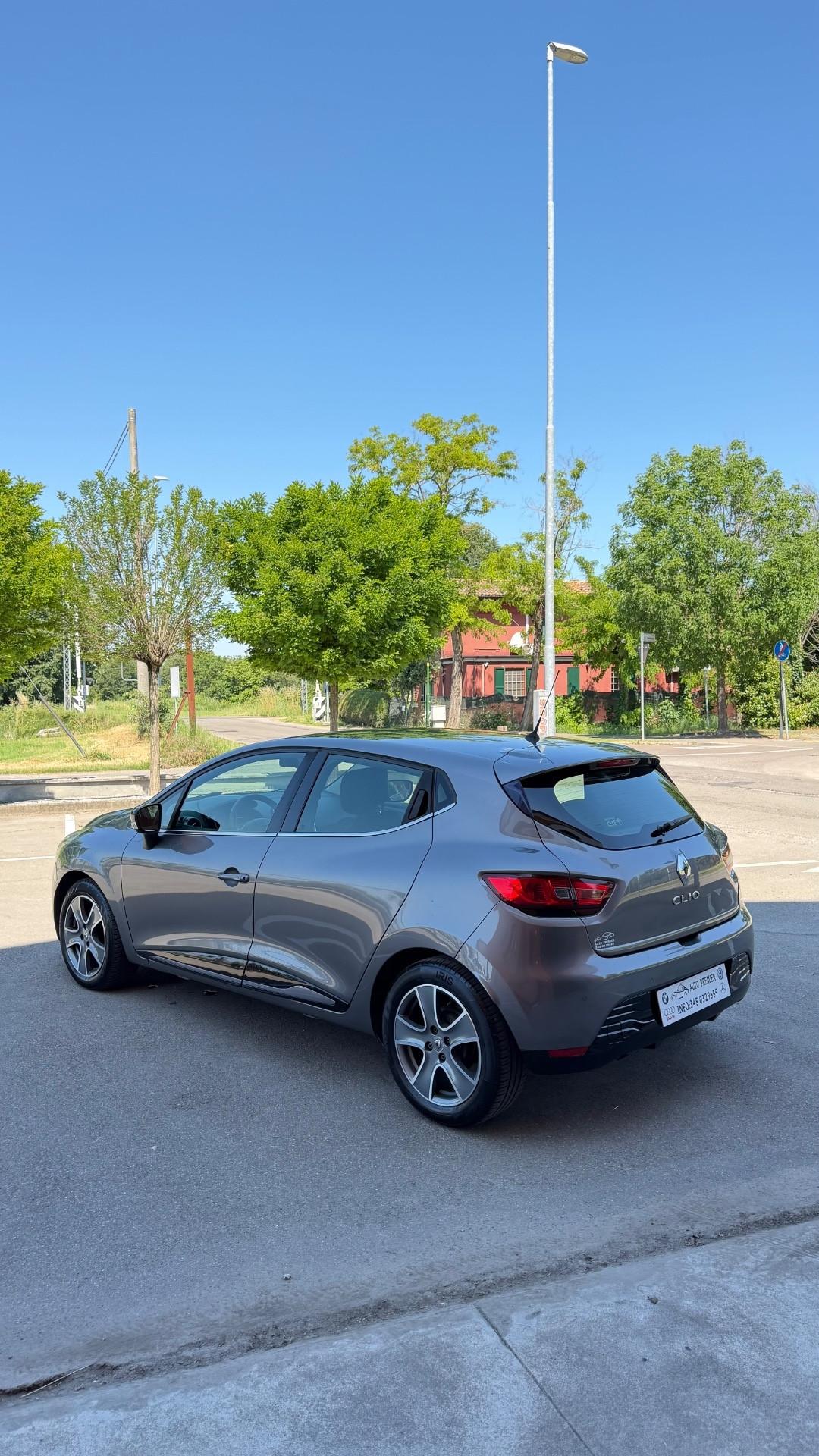 Renault Clio 1.2 75CV 5 porte National