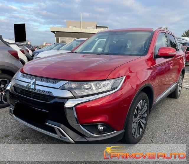 MITSUBISHI Outlander 2.0 2WD CVT Diamond