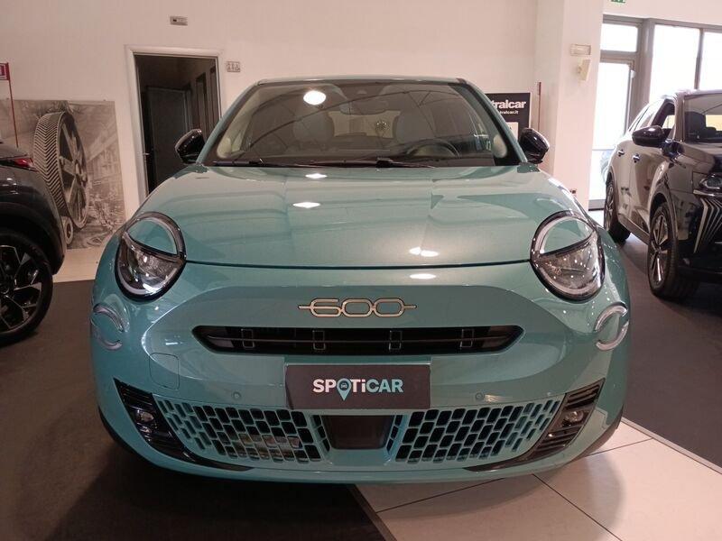FIAT 600 1.2 Hybrid 110cv La Prima II