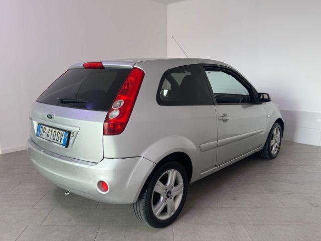 FORD Fiesta 1.2 16V 3p. Ghia