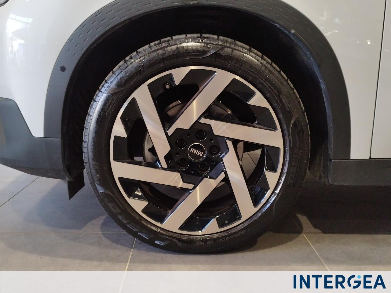 MINI Mini Countryman 2.0 48V D Favoured auto